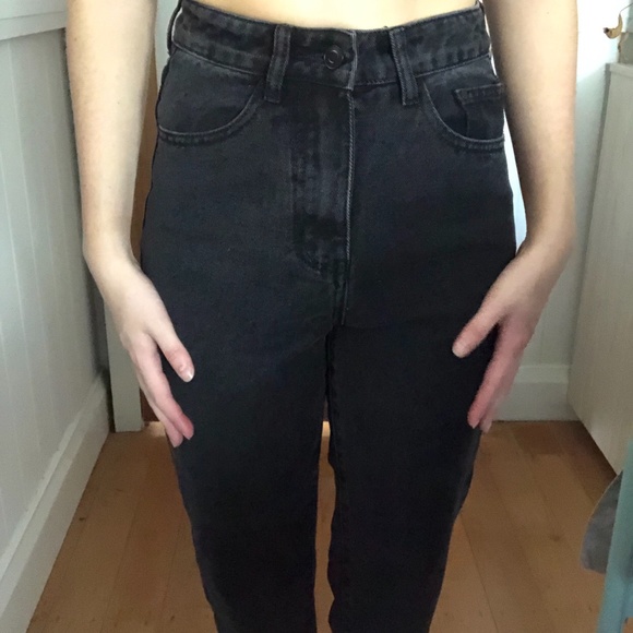 MARI MOM FADED BLACK DENIM JEAN - Picture 6 of 6